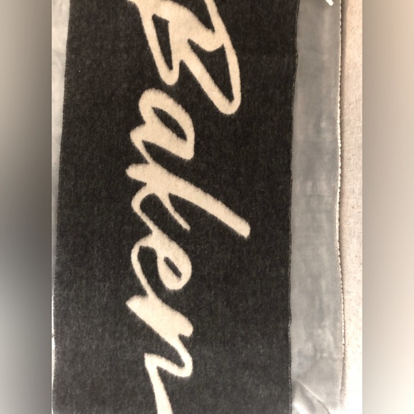 TED BAKER Lornas Branded Wool and Cashmere Scarf - Picture 5 of 9